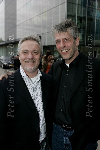 Amsterdam 28 april 2005
Premiere Salsa in theater fabriek.
Jaap reyenbende met vriend