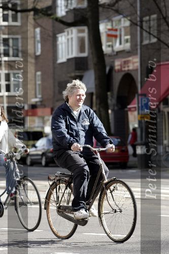 Amsterdam 4 april 2005
Jan Timman op fiets