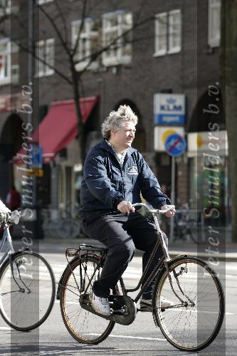 Amsterdam 4 april 2005
Jan Timman op fiets
