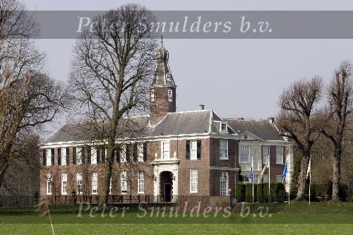 Heemskerk 1 april 2005
Kasteel  Marquet in Heemskerk waar Raphael v d Vaart en Silvie Meis gaan trouwen.