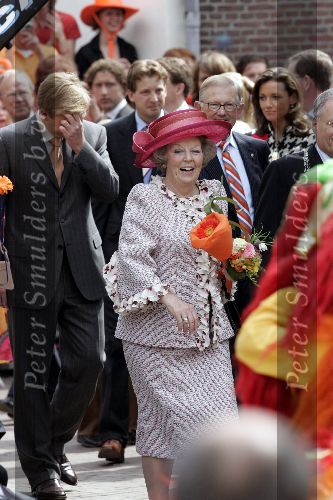 Scheveningen 30 april 2005
Koningin Beatrix in Scheveningen met familie.
Koningin Beatrix