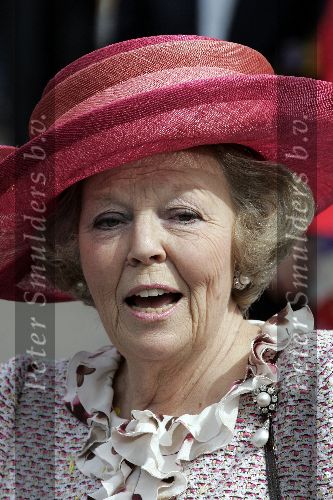 Scheveningen 30 april 2005
Koningin Beatrix in Scheveningen met familie.
Koningin Beatrix