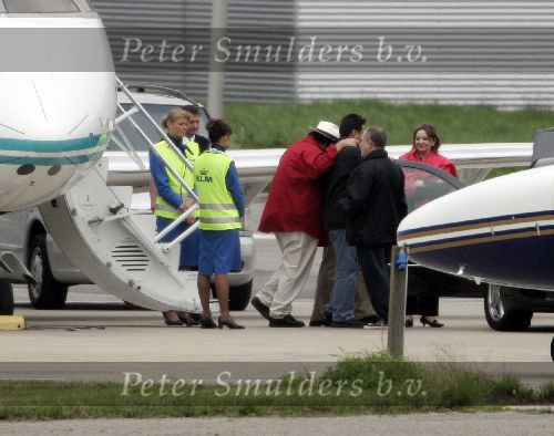 Rotterdam 14 april 2005
Luciano Pavarotti arriveert op vliegveld zestienhoven met een prive vliegtuig