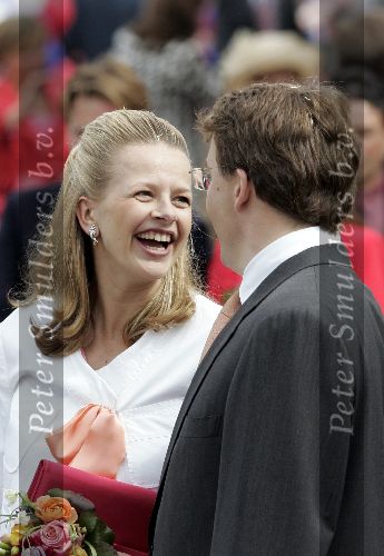 Scheveningen 30 april 2005
Koningin Beatrix in Scheveningen met familie.
Mabel Wisse Smit en Prins Friso