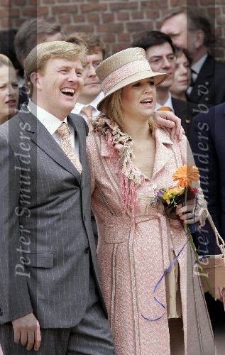 Scheveningen 30 april 2005
Koningin Beatrix in Scheveningen met familie.
Maxima zwanger met hoed en Prins Willem Alexander