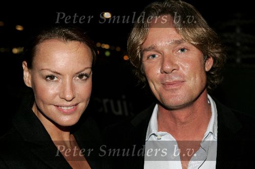 Amsterdam 10 april 2005
Feest op supperclub boot.
Micky Hoogendijk met vriend.