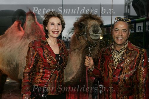 Amsterdam 13 april 2005
Premiere African Footprint in Pepsi stage.
Tonny Thunissen met Oscar Hammerstein met kameel