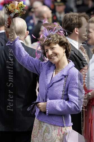 Scheveningen 30 april 2005
Koningin Beatrix in Scheveningen met familie.
Prinses Margriet