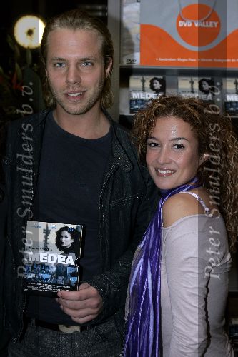Amsterdam 17 april 2005
Katja Schuurman ,Thijs Romer