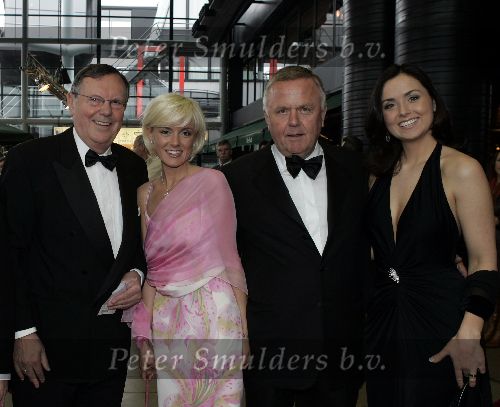 Rotterdam 16 april 2005
Luciano Pavarotti in Ahoy.
Harry Mens met Suze Mens Marloes Mens en  Tom westermeijer