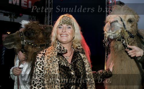 Amsterdam 13 april 2005
Premiere African Footprint in Pepsi stage.
Vivian Boelen