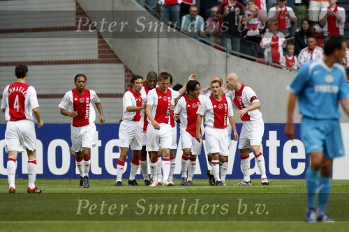 Amsterdam 13 augustus 2006
Ajax-PSV 3-1 om de johan Cruijff schaal in de arena.
Ajax blij na de 1-0
Peter Smulders bv