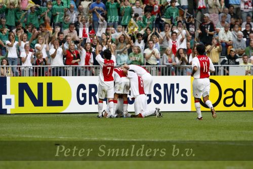Amsterdam 13 augustus 2006
AJAX-PSV 3-1 om de Johan Cruyffschaal in de arena.
Ajax blij na doelpunt
Peter Smulders bv