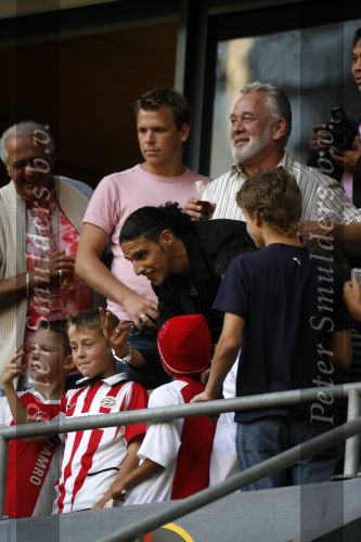 Amsterdam 13 augustus 2006
Ali B bij Ajax-PSV
Peter Smulders bv