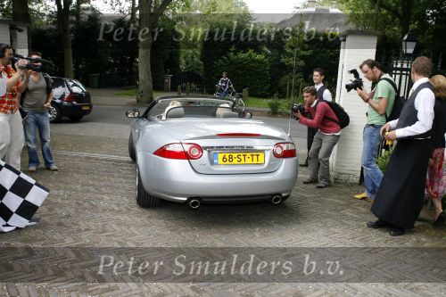 Wassenaar 19 juni 2006
Beau Monde rally met cabrio\'
Annita v d Hoeven in Jaguar cabrio
Peter Smulders bv