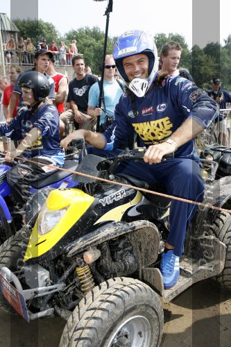 Lichtenvoorde 23 juli 2006
De zwarte cross met diverse BN ers.
Arie Boomsma