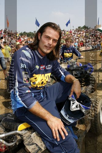 Lichtenvoorde 23 juli 2006
De zwarte cross met diverse BN ers.
Arie Boomsma