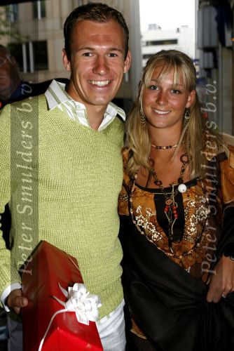 Amsterdam 20 mei 2006
Trouwen Edwin v d Sar met Annemarie.
Feest is in hotel Krasnapolsky
Arjen Robben met zijn vriendin
Peter Smulders bv