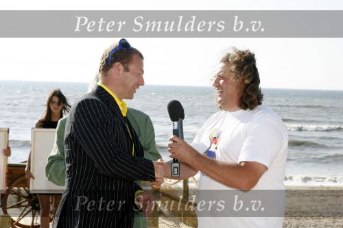 Noordwijk 29 juni 2006
Opening strandtent van huis ter duin. 
Berry martens met diekteur Huis ter Duin
Peter Smulders bv