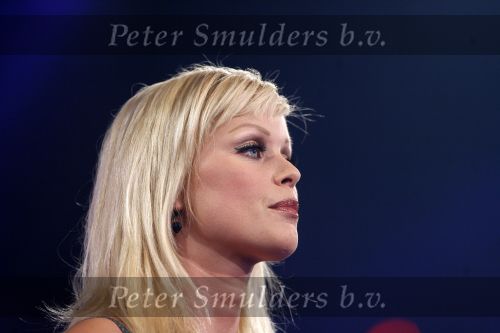 Aalsmeer 18 augustus 2006
Big Brother huis begint weer. alle bewoners vertrekken vanuit de studio naar het BB huis.
Presentatrice Bridget Maasland.
Peter Smulders bv