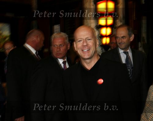 Amsterdam 26 juni 2006
Premiere over the edge in Tushinsky.
Bruce Willis  
Peter Smulders bv