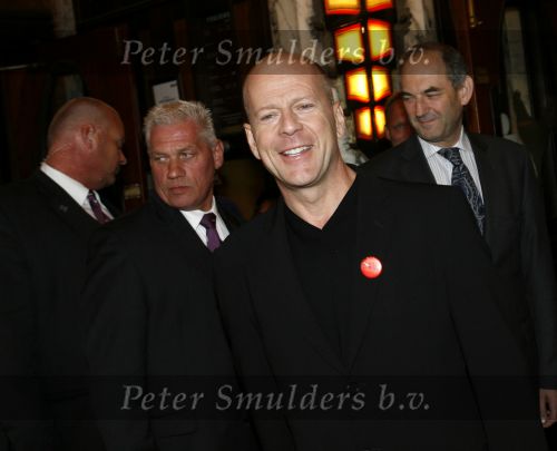 Amsterdam 26 juni 2006
Premiere over the edge in Tushinsky.
Bruce Willis  
Peter Smulders bv