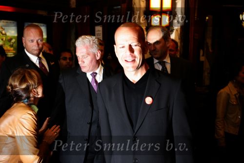 Amsterdam 26 juni 2006
Premiere over the edge in Tushinsky.
Bruce Willis  
Peter Smulders bv