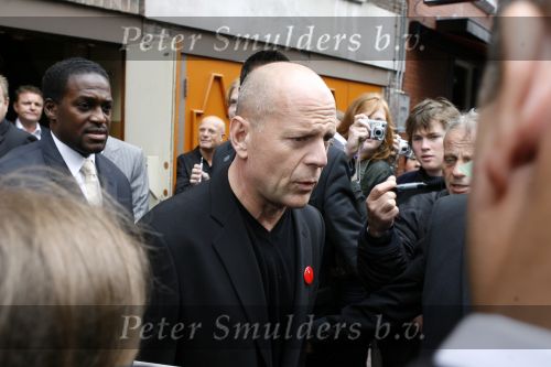 Amsterdam 26 juni 2006
Premiere over the edge in Tushinsky.
Bruce Willis  
Peter Smulders bv
