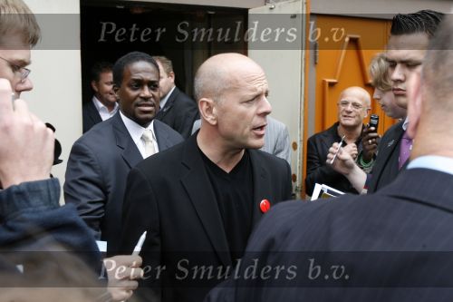 Amsterdam 26 juni 2006
Premiere over the edge in Tushinsky.
Bruce Willis  
Peter Smulders bv