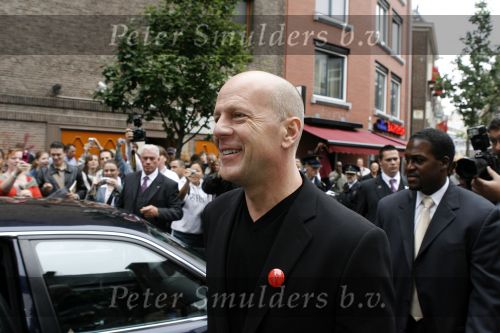 Amsterdam 26 juni 2006
Premiere over the edge in Tushinsky.
Bruce Willis  
Peter Smulders bv