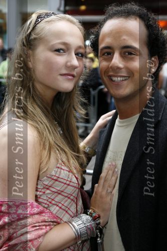 Amsterdam 26 juni 2006
Premiere over the edge in Tushinsky.
Carolien Spoor met ....
Peter Smulders bv