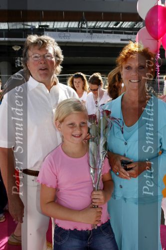Amsterdam 15 juli 2006
Premiere K3 in pathe arena.
Carry tefsen met man en een kennis
