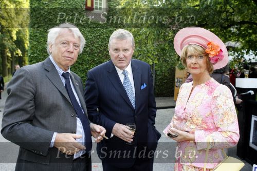 Breukelen 7 juni 2006
Haringparty neijenrode.
Cees Dam met henny ten Brink
Peter Smulders bv