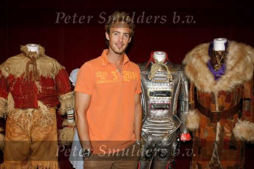 Amsterdam 19 juli 2006
Perspresentatie the Wiz in focus studios.
Charly Luske