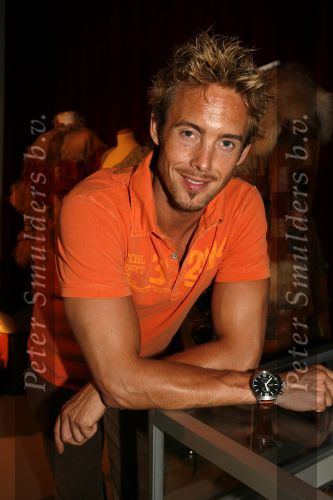 Amsterdam 19 juli 2006
Perspresentatie the Wiz in focus studios.
Charly Luske