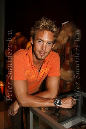 Amsterdam 19 juli 2006
Perspresentatie the Wiz in focus studios.
Charly Luske