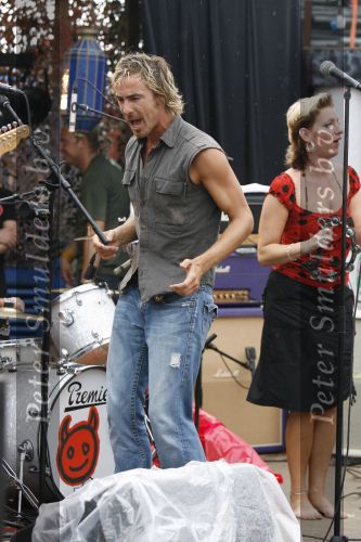 Bloemendaag 22 juli 2006
Optreden Hudson 5 met als zanger Chris Zegers bij Woodstock.
Chris