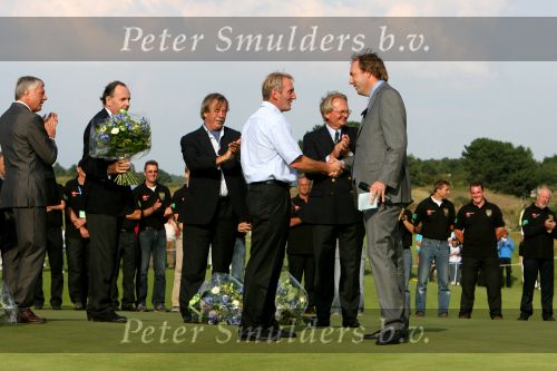 Zandvoort, 13 Augustus 2006
Dutch KLM Open Golf 2006 Kennemer golfclub
Toernooidirecteur Daan Slooter met de hoofd greenkeeper