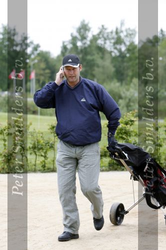 Naarderbos 1 juni 2006
Golfdag tbv de Richard Krajicek foundation.
Danny Blind met gsm
Peter Smulders bv
