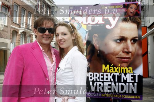 Amsterdam 26 april 2006
Presentatie nieuwe story door gerard Joling op de pc hooftstraat.
Gerard met Debby gerritsen