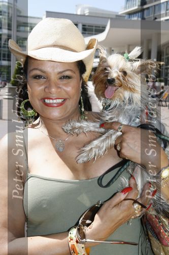 Amsterdam 16 juli 2006
OPening honden spa in het hilton hotel
Donna Lynton met hond