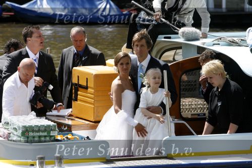 Amsterdam 20 mei 2006
Edwin v d Sar en zijn vrouw Annemarie trouwen in Amsterdam.
Edwin met zijn vrouw en Joe en Lynn op boot