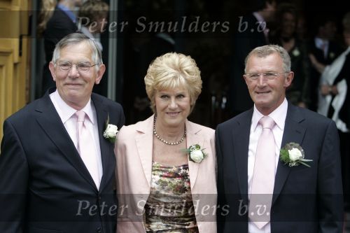 Amsterdam 20 mei 2006
Edwin v d Sar en zijn vrouw Annemarie trouwen in Amsterdam.
ouders
Peter Smulders bv