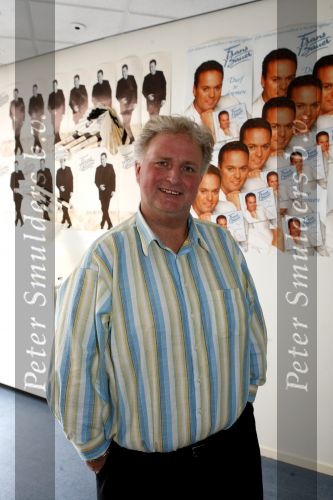 Arnhem 28 juni 2006
Frans Bauer en Emile Hartkamp in studio. Emile is 45 kg afgevallen.
Peter Smulders bv