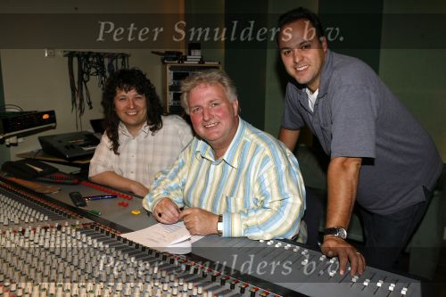 Arnhem 28 juni 2006
Frans Bauer en Emile Hartkamp in studio. Emile is 45 kg afgevallen.
Peter Smulders bv