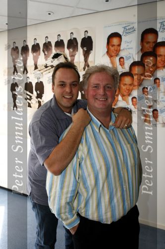 Arnhem 28 juni 2006
Frans Bauer en Emile Hartkamp in studio. Emile is 45 kg afgevallen.
Peter Smulders bv
