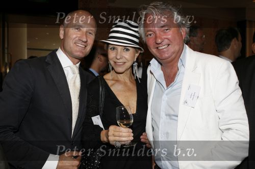 Amsterdam 14 juni 2006
Haringparty wegener en het Hilton.
Emily Bouman Frank.... en Dick beyer
Peter Smulders bv