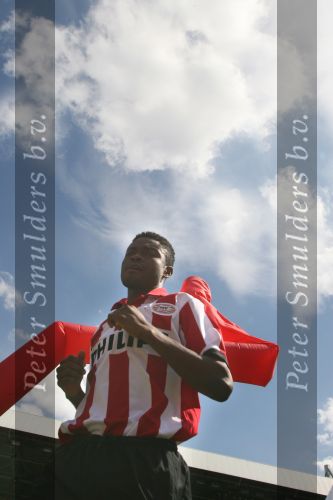 Eindhoven, 31 Juli 2006
Jaarlijkse Open Dag bij PSV met 27.000 toeschouwers
Eric Addo