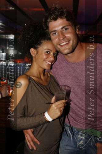 Amsterdam 27 juni 2006
Feestje Nokia in de escape.
Fajah Lourens met Koertjan de Bruijn
Peter Smulders bv