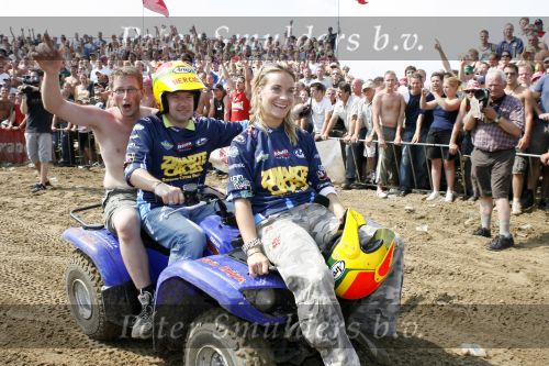 Lichtenvoorde 23 juli 2006
De zwarte cross met diverse BN ers.
Jeroen Kijk in de Vegte en Fleur v d Kieft